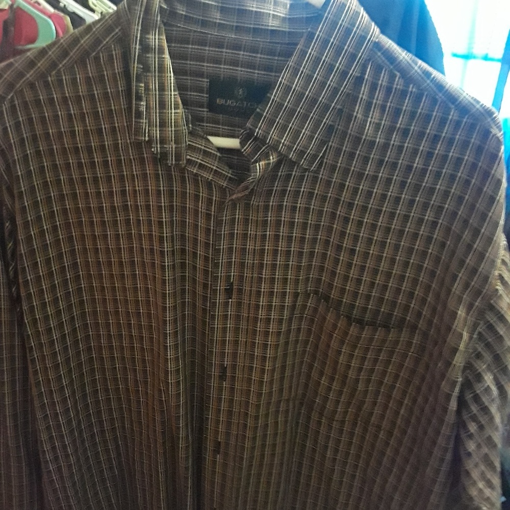 Nice like new mens dress shirt